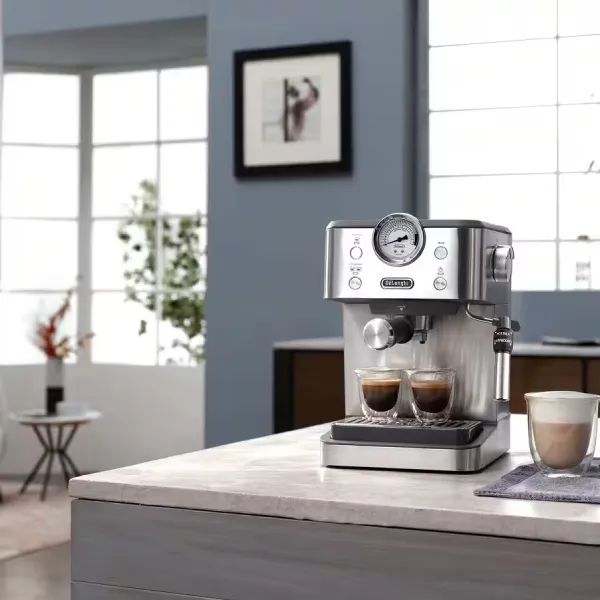 De'Longhi EM450.M Linea Classic Espresso Machine 2