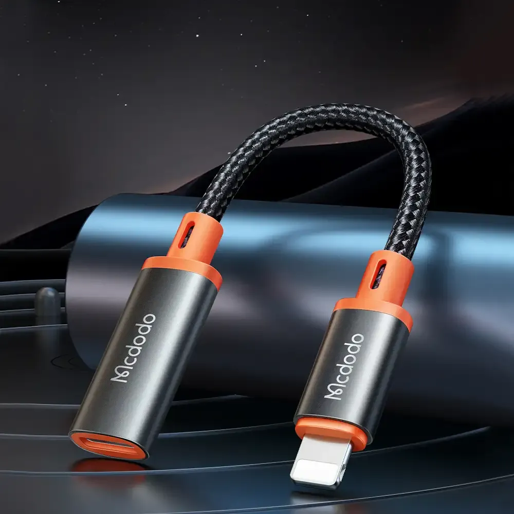 Mcdodo Portable Otg Usb Cable Type C For Iphone Audio Adapter 1