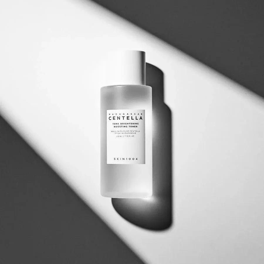 Skin 1004 Madagascar Centella Tone Brightening Boosting Toner 210ml 1