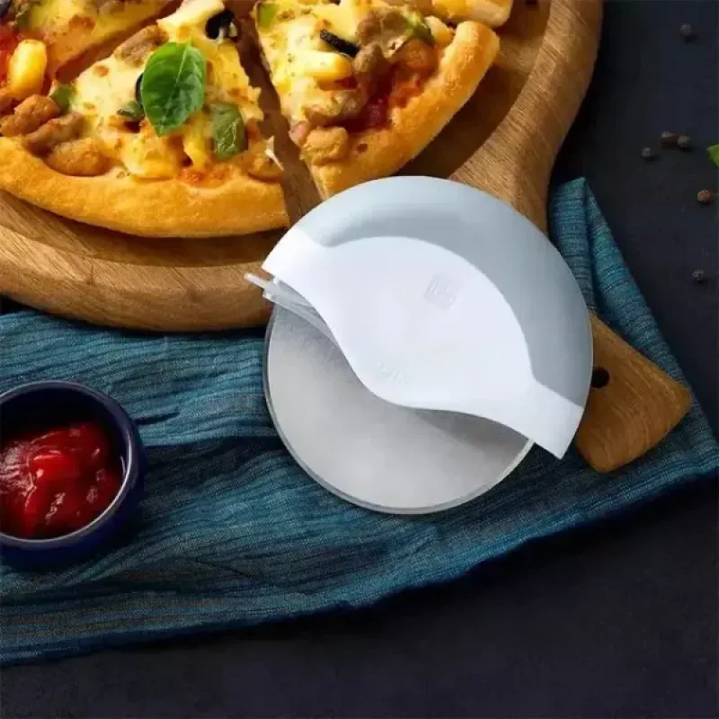 Xiaomi Huohou Portable Pizza Cutter Wheel Knife 2