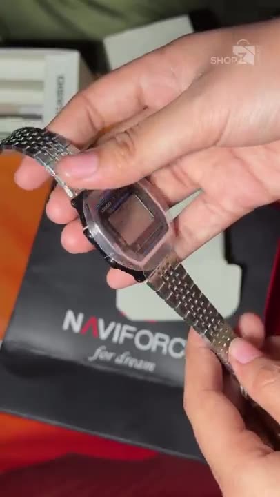 Casio ABL-100WE-1ADF Vintage Chain Watch video
